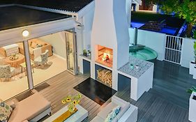 Spray Villa Bloubergstrand With Hot Tub And Close To The Beach